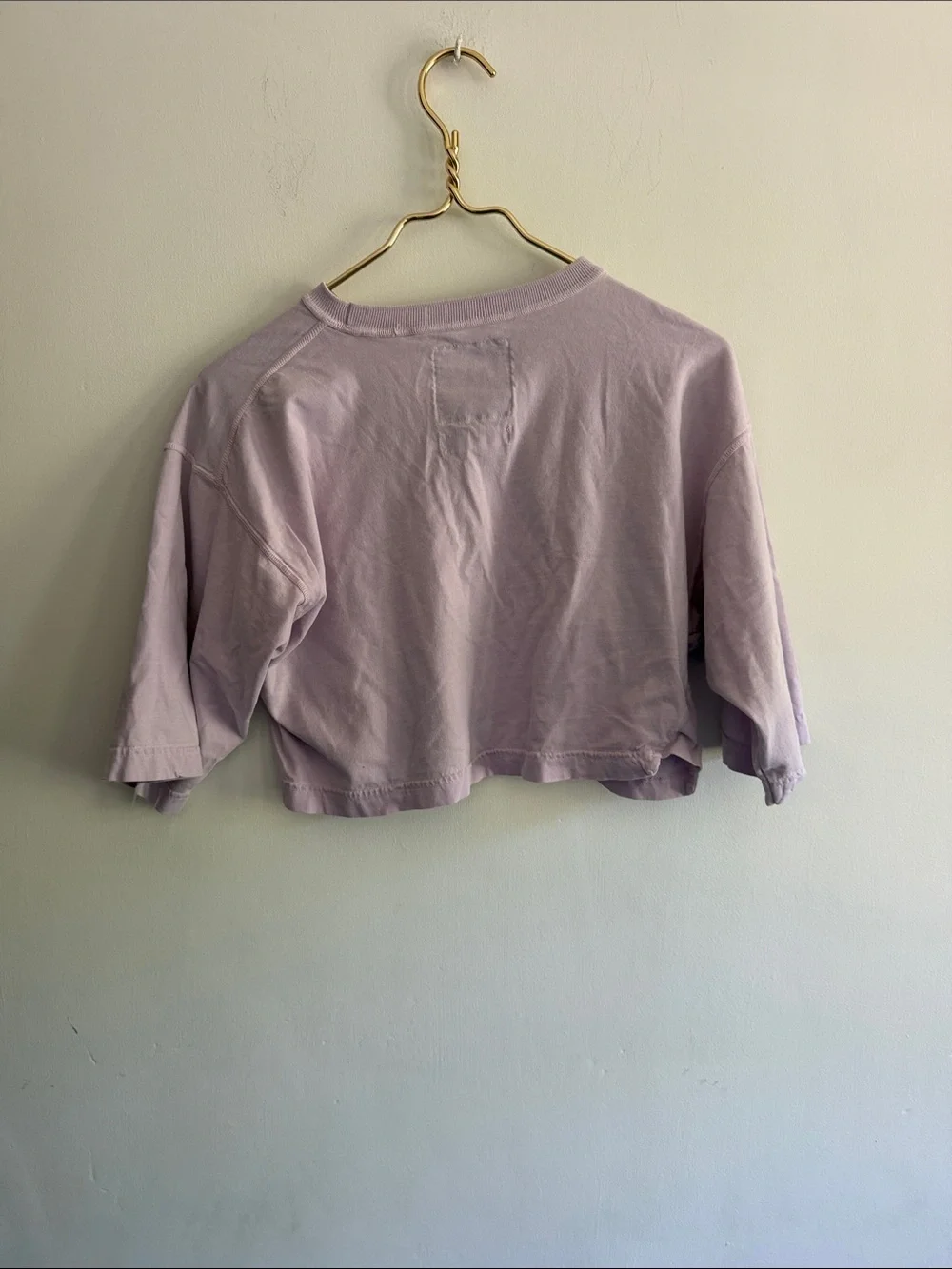 GENERRA Lilac Cropped Graphic Tee vintage!!